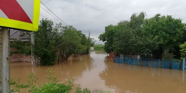 Inundatii case judeţul Giurgiu FOTO ISU Giurgiu