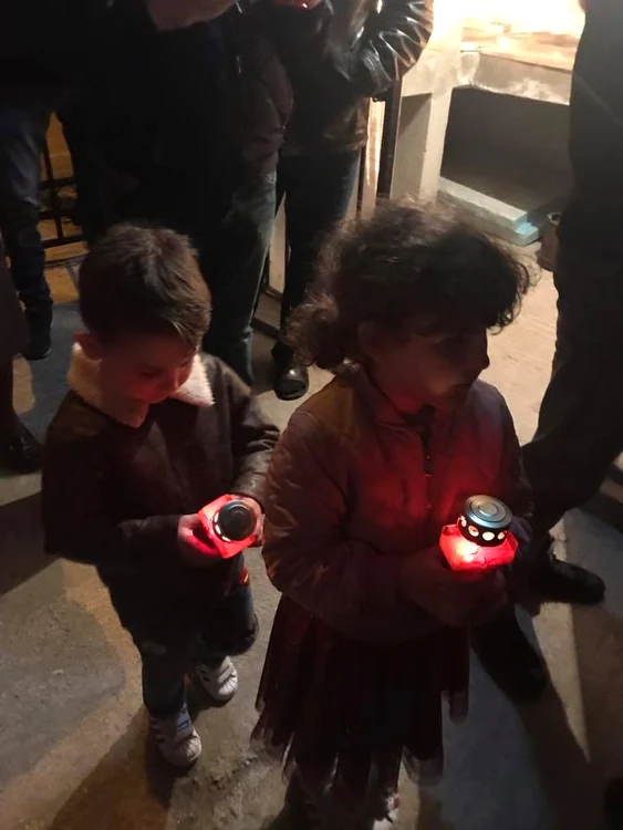 Traian Jr. și Sofia au dus lumina acasă
