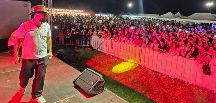 Jador a ajuns la spital cu fiul lui! Cu ce boală a fost diagnosticat? Artistul a întârziat 30 de minute la un concert în Dâmbovița! În ce stare este micuțul?!