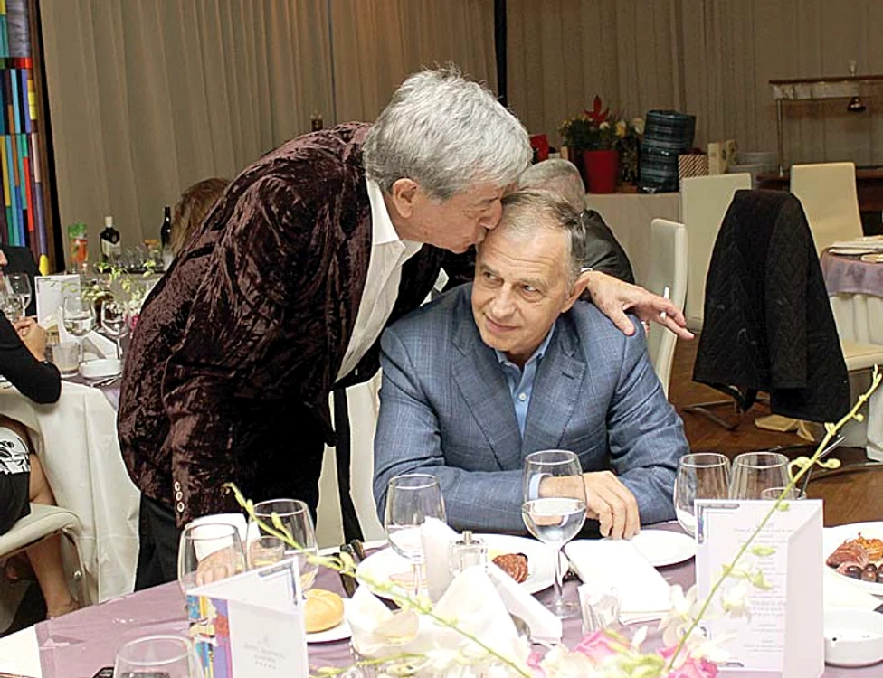 Printre invitaţii lui Dichi s-a numărat şi prietenul lui, politicianul Mircea Geoană