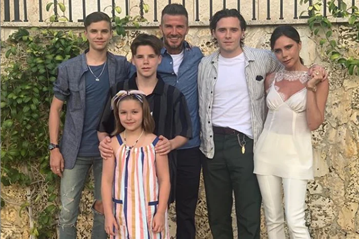 8 brooklyn beckham si familia jpg jpeg