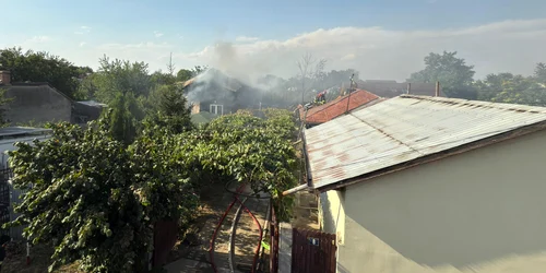 Incendiu casă Foto ISU jpg