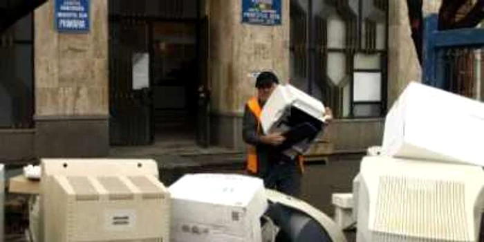 Hunedoara: Au scăpat de electrocasnicele vechi
