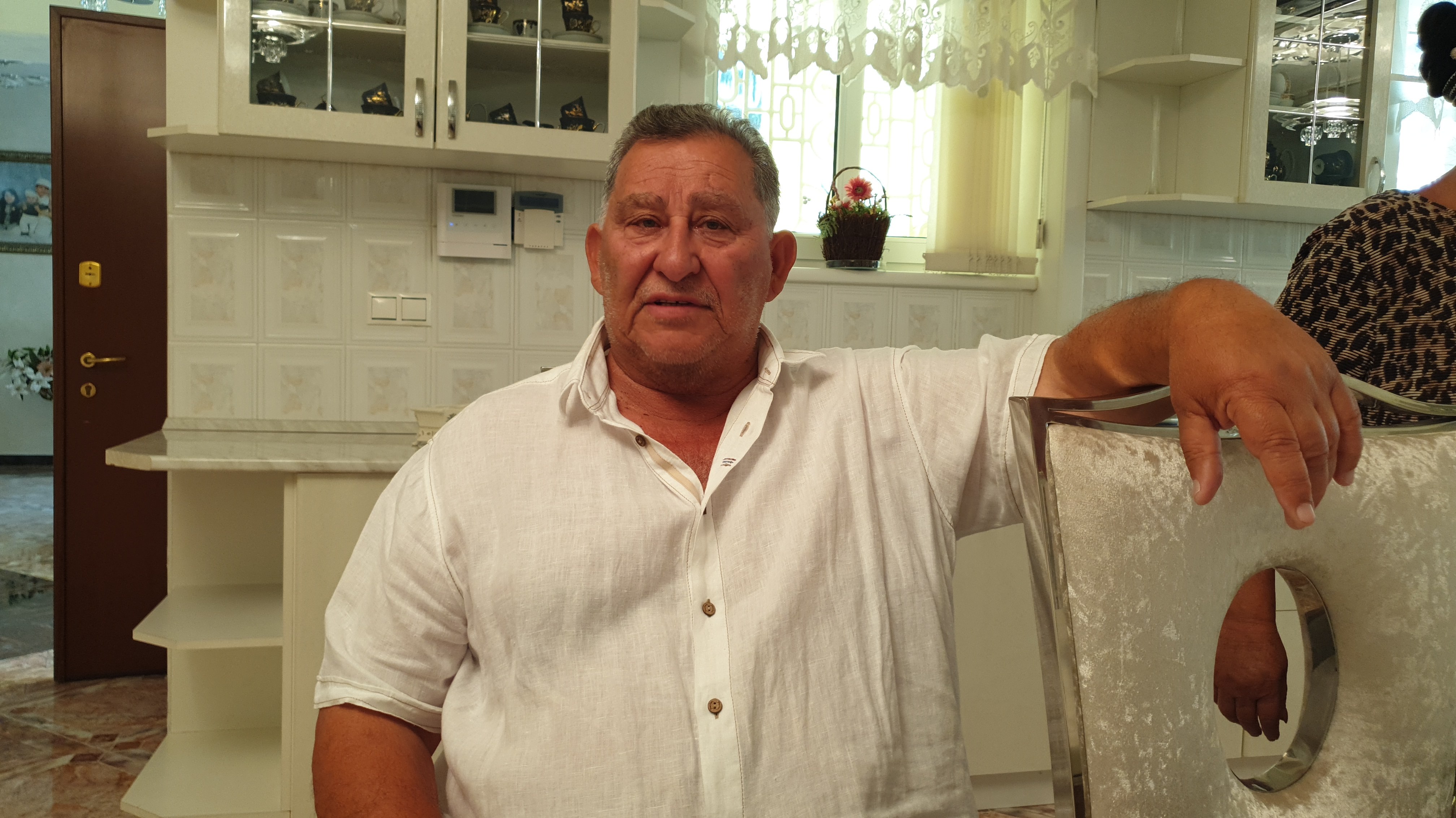 Prima reacție a „baștanului” din Timișoara lăsat fără palat: „Nu mă sperii că îmi pierd casa” VIDEO Prima reacție a „baștanului” din Timișoara lăsat fără palat: „Nu mă sperii că îmi pierd casa” VIDEO