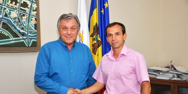 Victor Chiriloaie şi Nicolae Dandiş FOTO Florin Matei