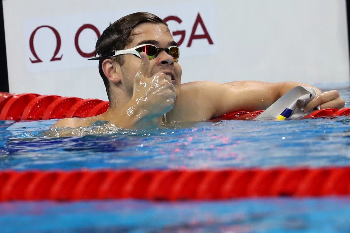 
    Robert Glinţă a cucerit medalia de argint la 50 m spateFoto: EPA  