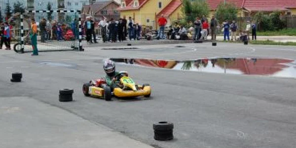 Bistriţa:  Karting pe străzile Bistriţei