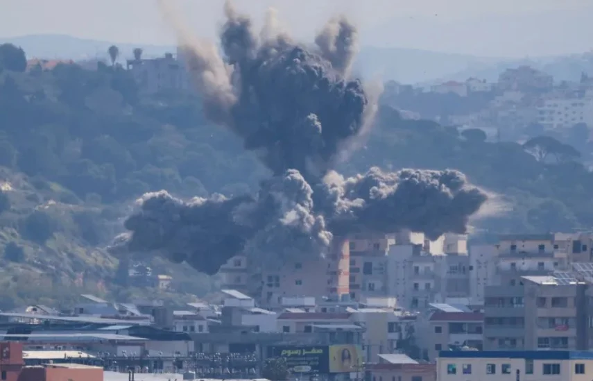 Tragedie cumplită într-o familie din Liban: O fetiță de 7 ani și-a pierdut sora într-un atac israelian, în timpul înmormântării tatălui ei