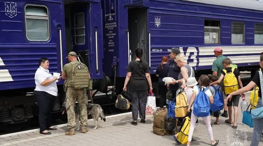 Autoritățile din regiunea Donețk au cerut evacuarea forțată a familiilor cu copii din 14 localități, pe fondul intensificării atacurilor rusești