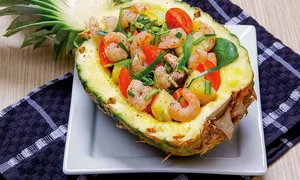 creveti in ananas jpg