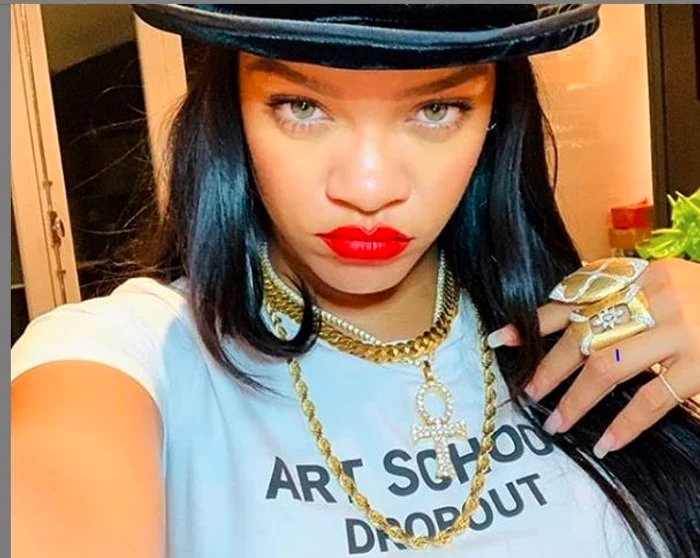 Rihanna a renunțat la hainele sexyFoto: Instagram