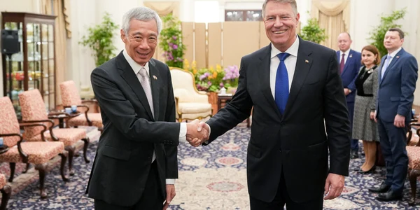 iohannis premier singapore jpg