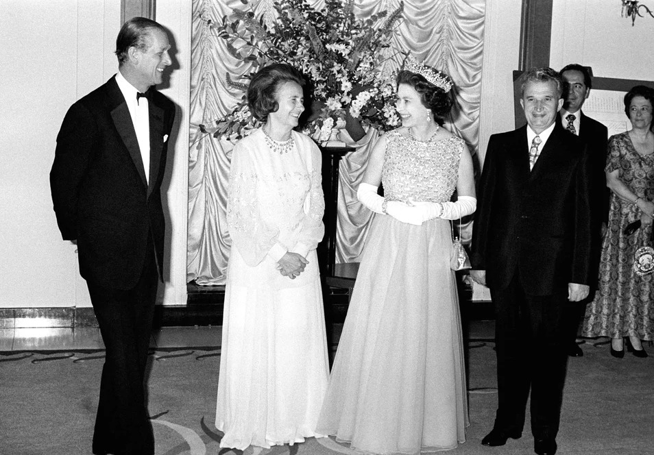 În 1978, soții Ceaușescu s-au întâlnit cu Regina Elisabeta a II-a și Prințul Philip FOTO Profimedia