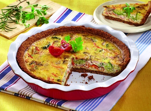 tarta cu legume pe blat de sticksuriIF109093 jpeg