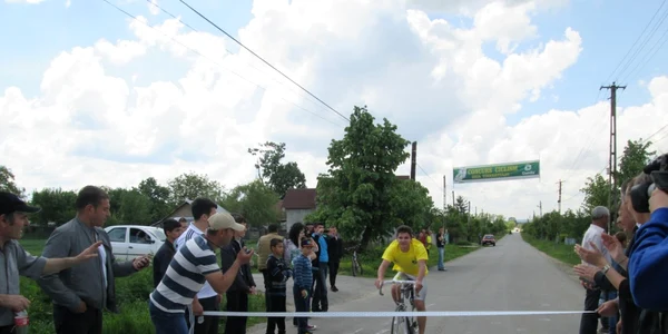 Concurs de ciclism în comuna Măciuca. 70 de ciclişti s-au întrecut pe o distanţă de câteva zeci de kilometri