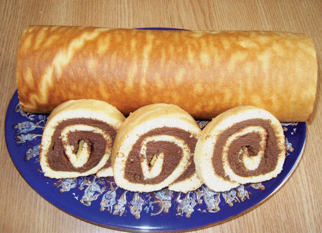 
    Ruladă cu ciocolată  