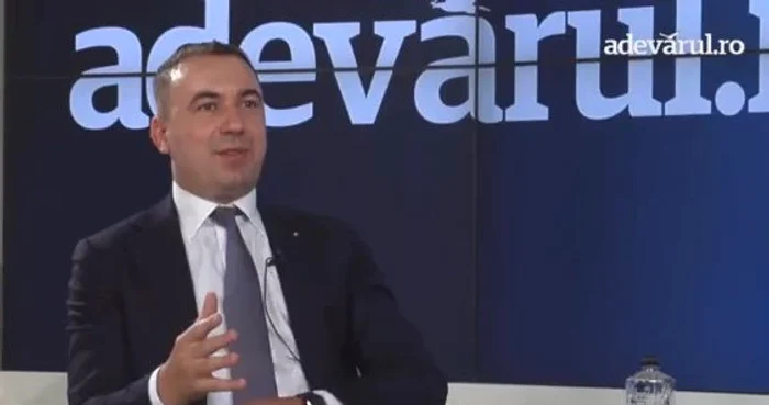 Ministrul Digitalizării, Bogdan Ruia Ivan, prezent la Adevărul Live. FOTO captură