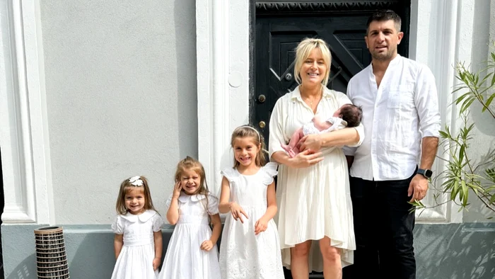 Cosmin Curticăpean și Laura Cosoi au o familie numeroasă - Foto: social media