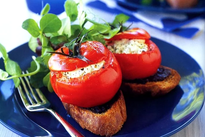 1 tomatoes stuffed with goats cheese vegetarian 10170 1 jpg jpeg