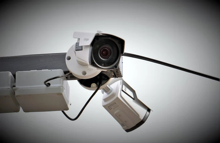 Orașul din România transformat într-un Big Brother ilegal. Cum supravegheau polițiștii cetățenii, fără autorizație