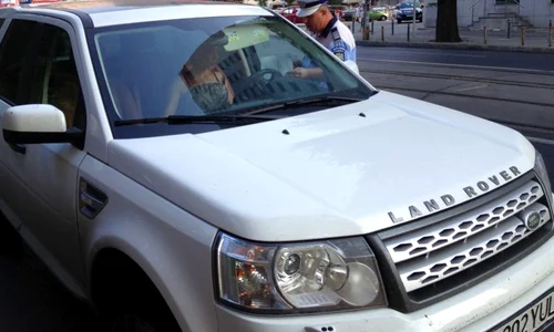 Iulia Vântur n a reuşit să l înduplece pe omul legii să nu o amendeze  (Foto: arhivă personală) jpeg