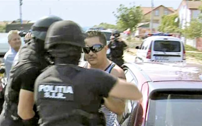Viorel Parnica zis şi Levier