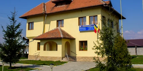 foto primaria dragutesti png