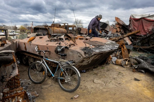 Civilii care s-au aflat la locul nepotrivit s-au trezit victime ale forţelor ruse: Foto: Adevărul