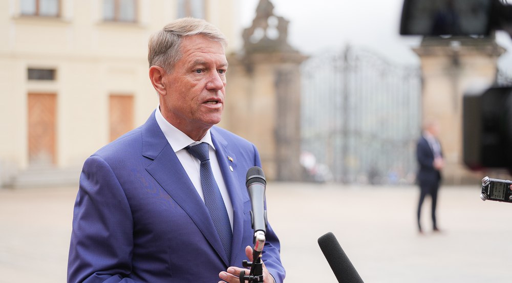 Iohannis a promulgat eliminarea pensiilor speciale ale parlamentarilor