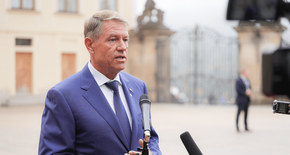Iohannis participă la Forumul pentru Pace de la Paris