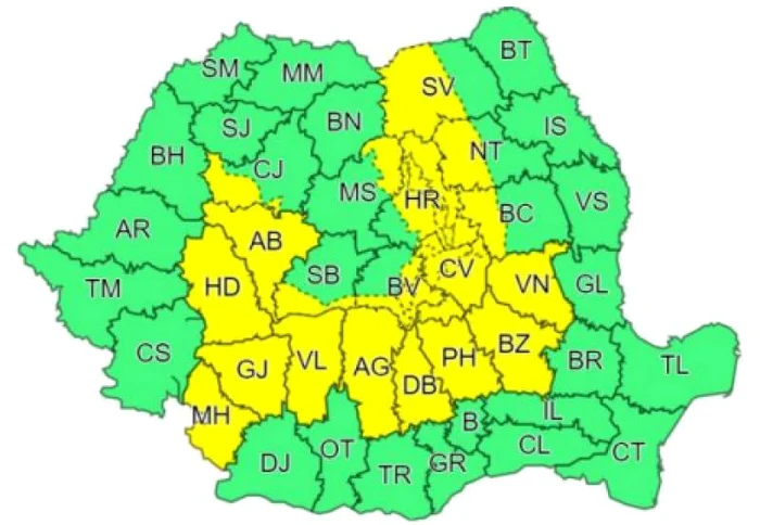Până la noapte, ora 23.00, în zonele vizate va ploua torențial, vor fi vijelii cu descărcări electrice și pe alocuri grindină