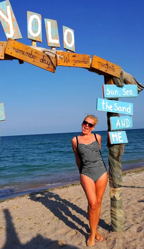 Silvia Dumitrescu costum de baie plaja a slabit (2) jpeg