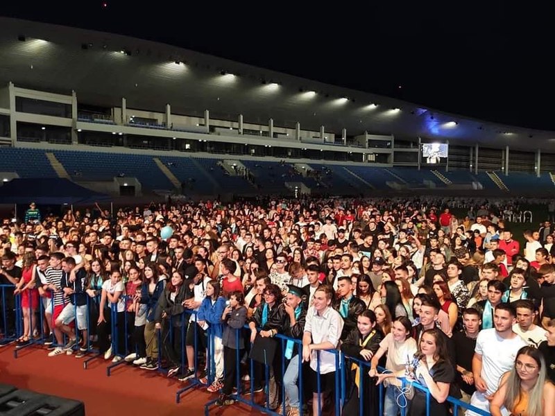 Stadionul din Constanța, petrecerea de adio. Suporterii pot lua suveniruri de pe arena care va fi demolată VIDEO