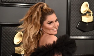 shania twain fana miley cyrus si lady gaga jpeg