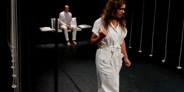 Ionuț Grama, Ada Condeescu în ” ACASĂ LA ZOO” Sursa foto Teatrul ACT