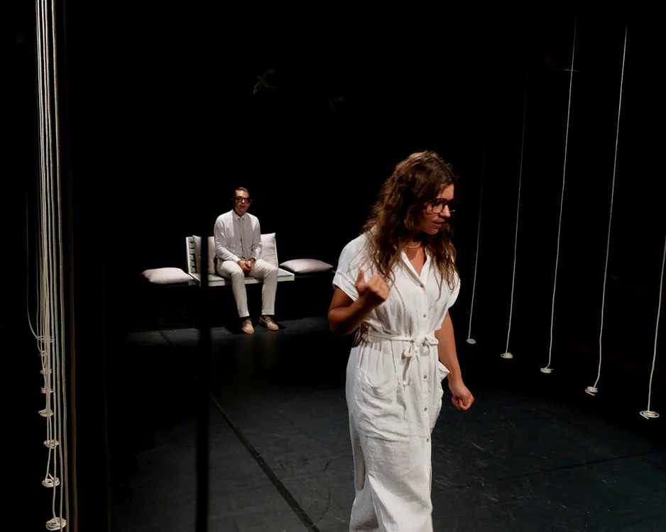 Ionuț Grama, Ada Condeescu în ” ACASĂ LA ZOO” Sursa foto Teatrul ACT