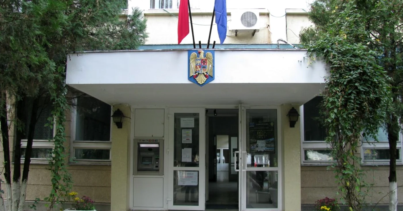 În clădirea Primăriei va funcţiona punctul de lucru FOTO arhivă