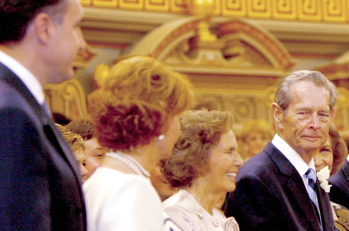 Familia regală vă invită la spectacol