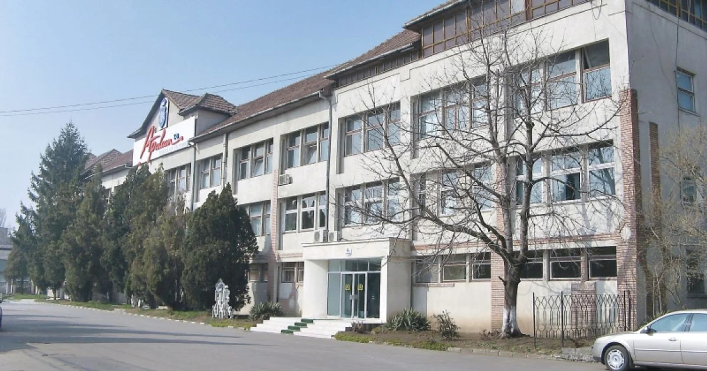 Fabrica Porţelanul