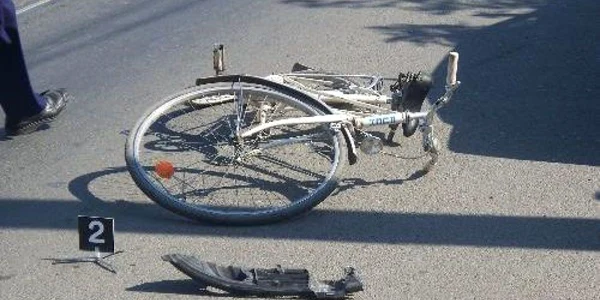Accidentul s-a petrecut ieri la o intersecţie semaforizată