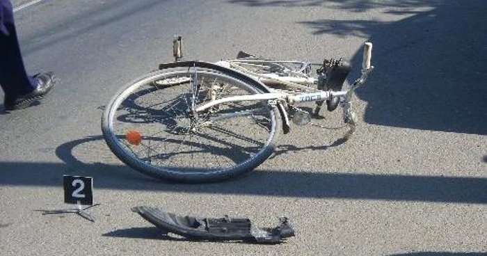 Accidentul s-a petrecut ieri la o intersecţie semaforizată