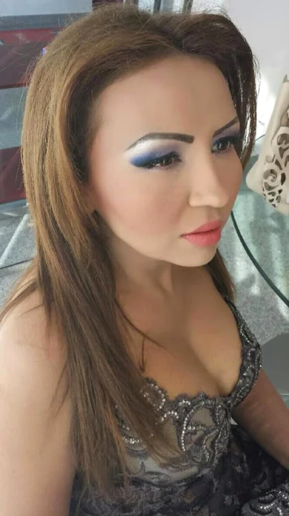 
    Narcisa a fost adusă la Judecătorie în această dimineţă. Când a ieşit din duba poliţiei, avea lacrimi în ochi şi era foarte tristăCaptură Antena Stars  