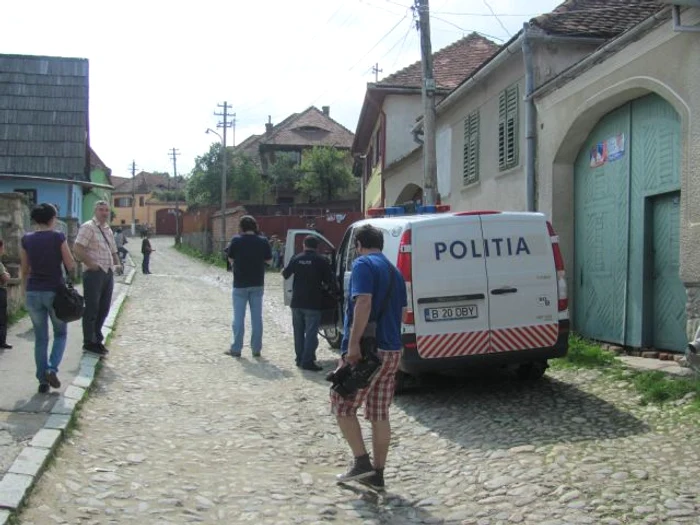 Crima a avut loc în plină strada, la cativa metri de biserica