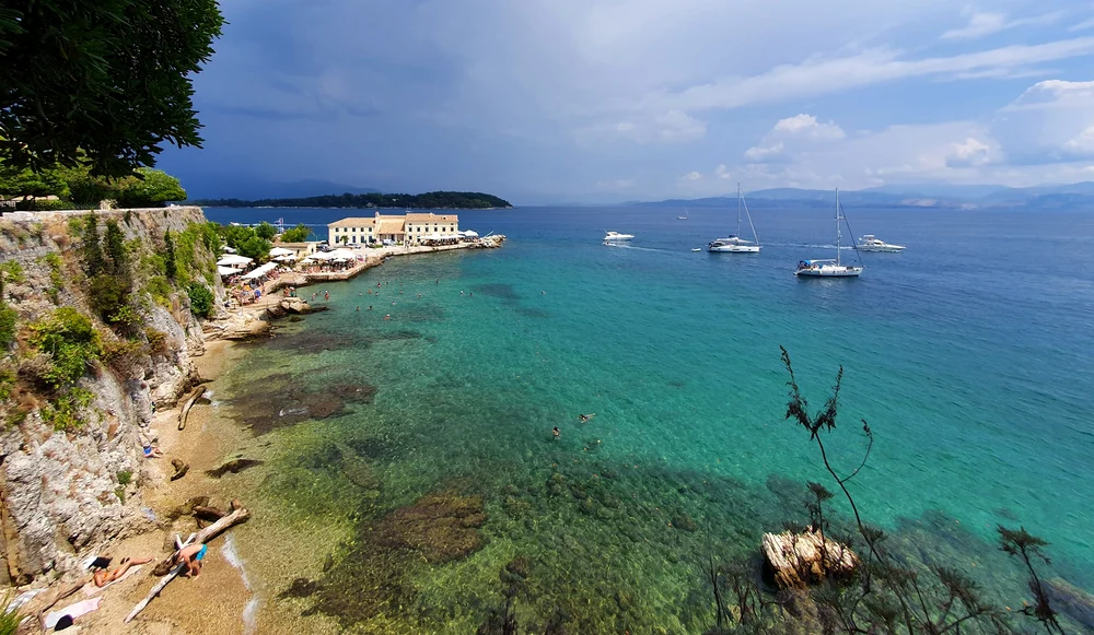 Plajă pe insula Corfu
