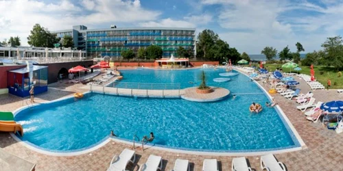 Parc acvatic pe litoralul Mării Negre - hotel Cleopatra Saturn Foto Cleopatra