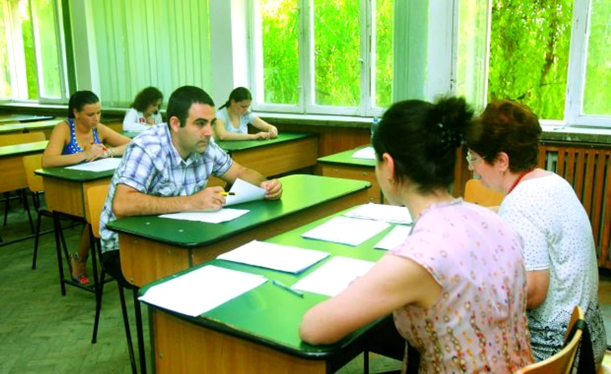 
    La bacalaureatul din acest an, toţi candidaţii vor fi supravegheaţi video  