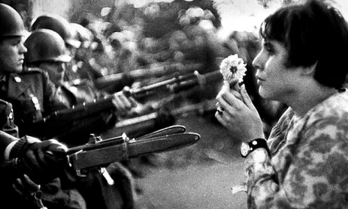 Zece momente din istorie când oamenii au protestat paşnic jpeg