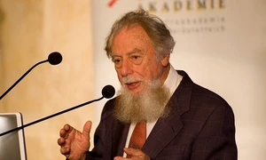 „Muzica dezvoltă minţile oamenilor“ – interviu cu Manfred CLYNES jpeg