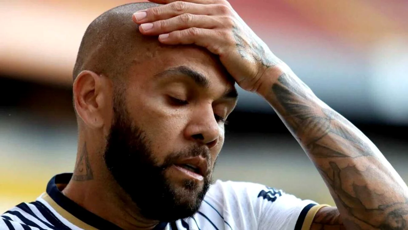 Ce prostie am făcut, pare că-și spune fotbalistul brazilian. Foto EPA EFE