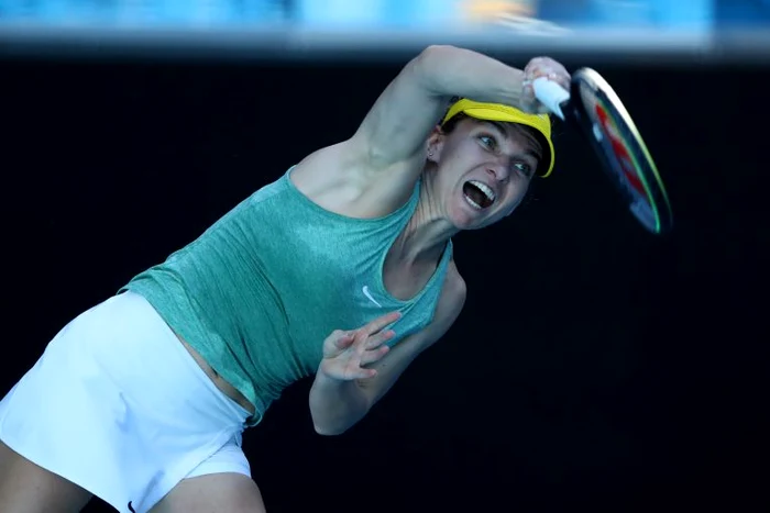 
    Simona Halep la serviciuFoto: Guliver/ GettyImages  